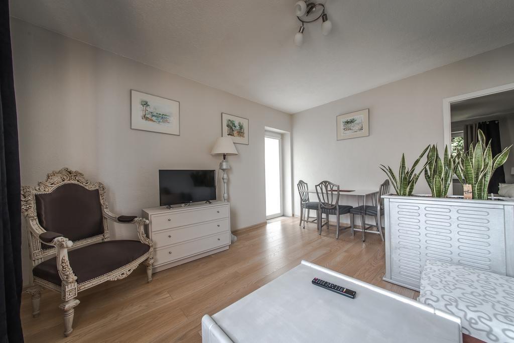 Apartamenty Jablonowa ジェロナ・グラ エクステリア 写真